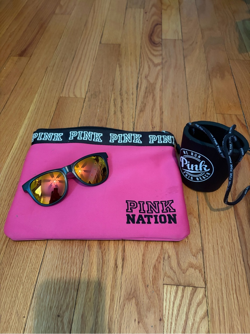 PINK Victoria's Secret Accessory Pouch with Sunglasses and cup holder